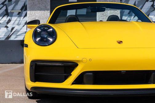 2023 Porsche 911 Carrera GTS
