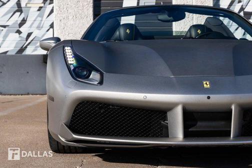 2019 Ferrari 488 Spider Base