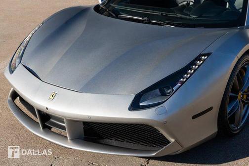 2019 Ferrari 488 Spider Base