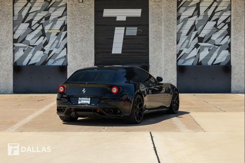 2014 Ferrari FF Base