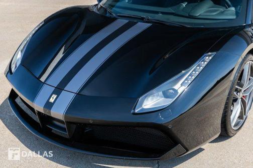 2017 Ferrari 488 GTB Base