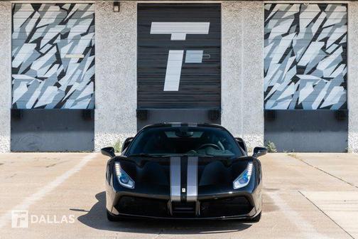 2017 Ferrari 488 GTB Base