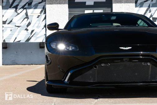 2019 Aston Martin Vantage Base