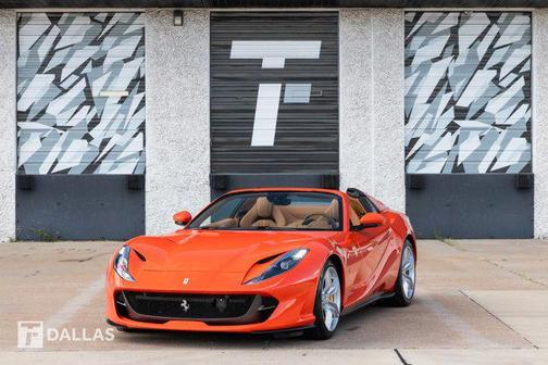 2023 Ferrari 812 GTS Base