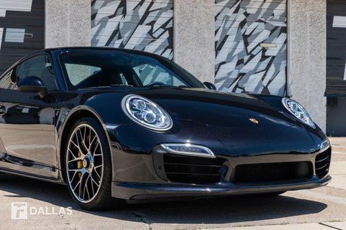2015 Porsche 911 Turbo S