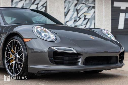 2015 Porsche 911 Turbo S