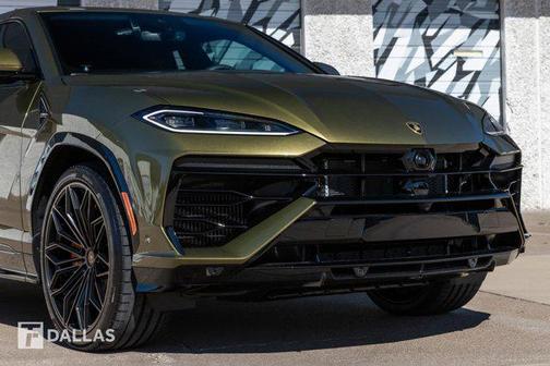 2025 Lamborghini Urus SE