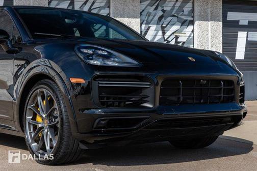 2023 Porsche Cayenne Turbo S