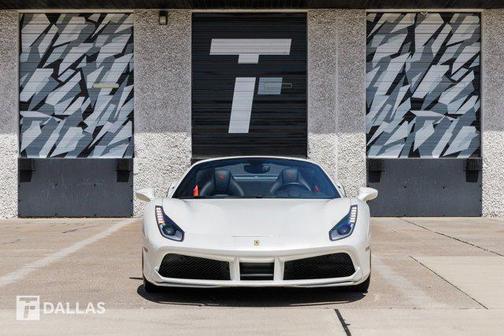 2018 Ferrari 488 Spider Base