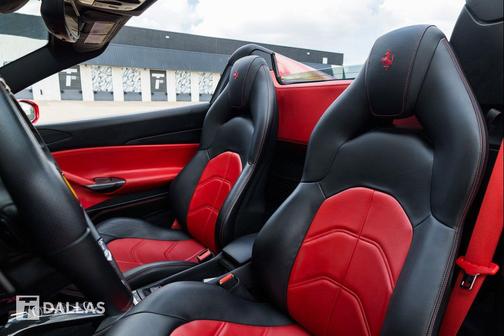 Rosso Corsa 2018 Ferrari 488 Spider Base