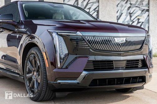 2025 Cadillac Escalade IQ Sport 1