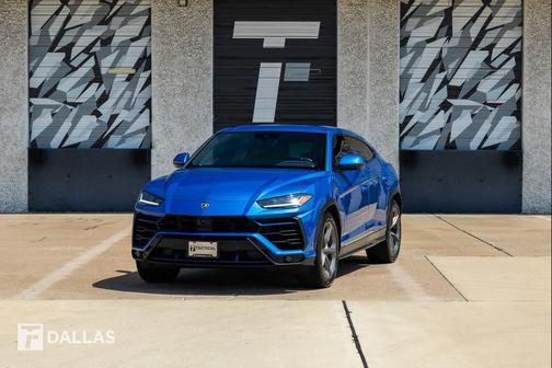 Blue 2019 Lamborghini Urus Base