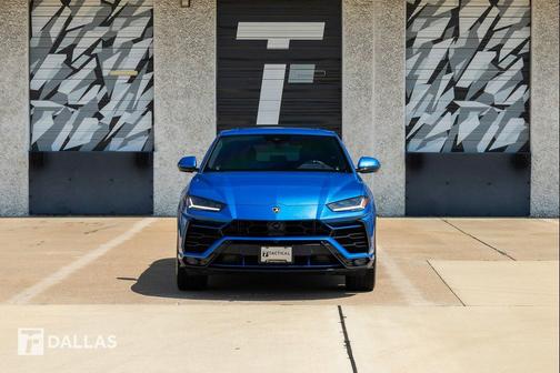 Blue 2019 Lamborghini Urus Base