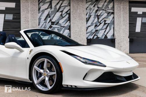 2022 Ferrari F8 Spider Base