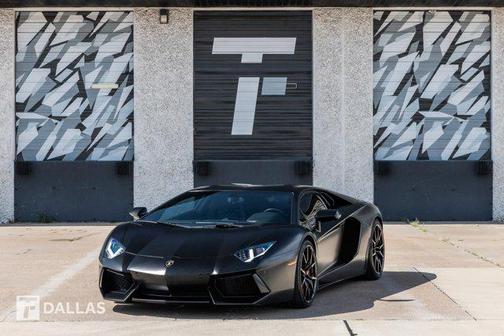 2014 Lamborghini Aventador LP700-4