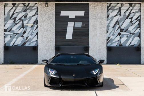 2014 Lamborghini Aventador LP700-4