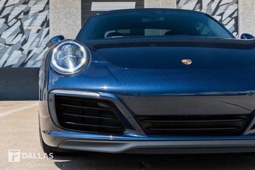 2019 Porsche 911 Carrera 4S