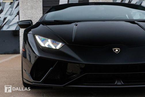 2017 Lamborghini Huracan LP580-2