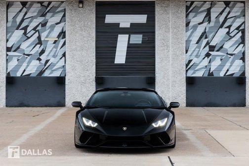 2017 Lamborghini Huracan LP580-2