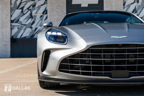 2025 Aston Martin Vantage Base