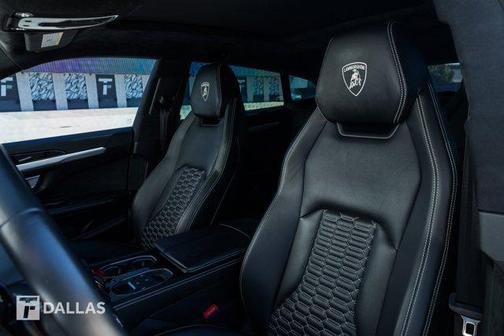 Bianco Icarus Metallic 2019 Lamborghini Urus AWD