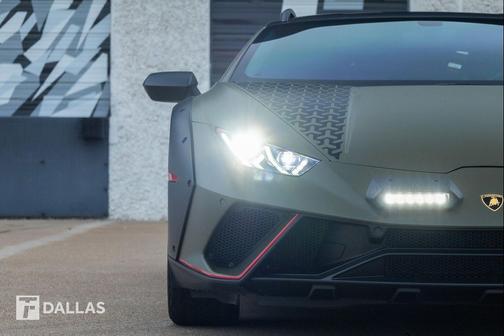 Matte Verde Sterrato Vinyl Wrap (over Nero Noctis) 2024 Lamborghini Huracan Sterrato Coupe