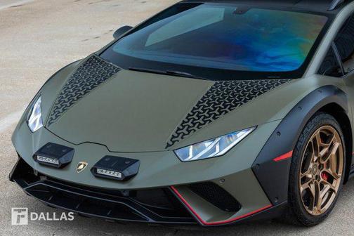 Matte Verde Sterrato Vinyl Wrap (over Nero Noctis) 2024 Lamborghini Huracan Sterrato Coupe