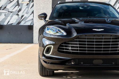 2022 Aston Martin DBX Base