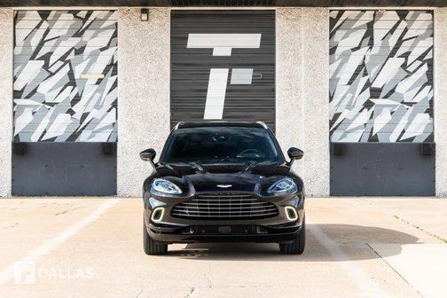 2022 Aston Martin DBX Base