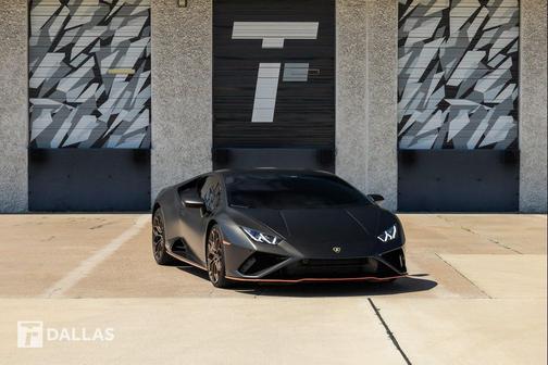 Marrone Apus Matt 2022 Lamborghini Huracan EVO Coupe RWD