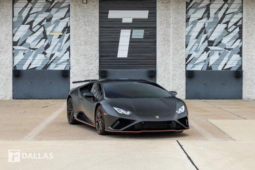 Marrone Apus Matt 2022 Lamborghini Huracan EVO Coupe RWD