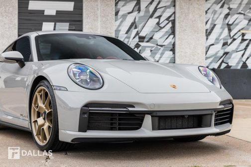 2024 Porsche 911 Turbo S
