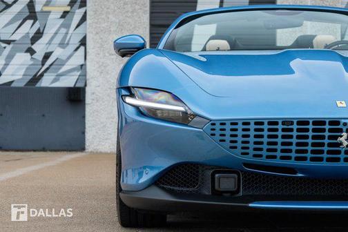 Azzurro California 2024 Ferrari Roma Spider Convertible