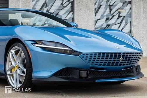 Azzurro California 2024 Ferrari Roma Spider Convertible
