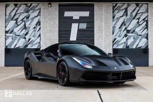 2016 Ferrari 488 GTB Base