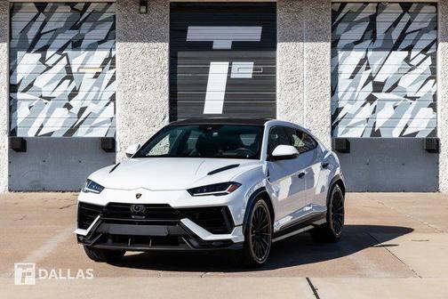 2023 Lamborghini Urus Performante