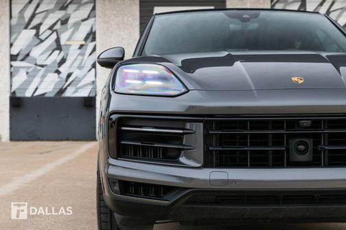 2024 Porsche Cayenne S