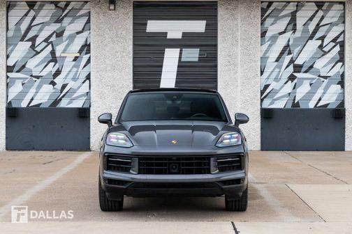 2024 Porsche Cayenne S