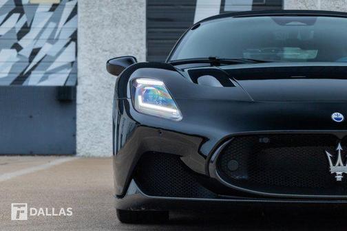 Nero Essenza 2023 Maserati MC20 Coupe