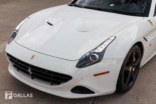 2016 Ferrari California T