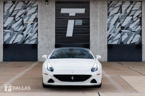 2016 Ferrari California T