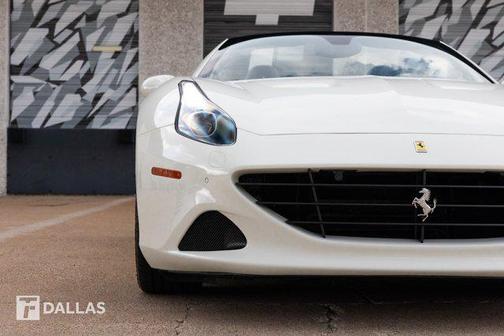2016 Ferrari California T