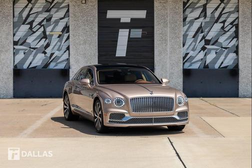 Rosegold 2022 Bentley Flying Spur W12