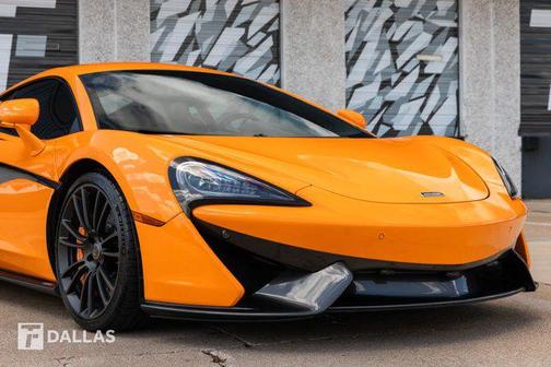 2017 McLaren 570S Base