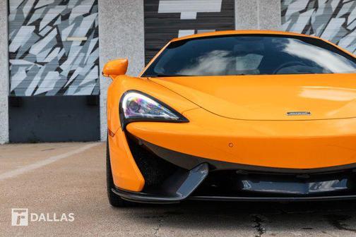 2017 McLaren 570S Base