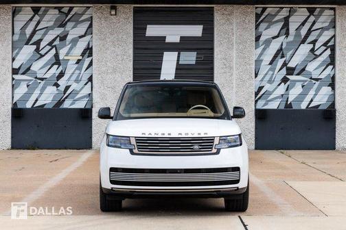 2024 Land Rover Range Rover P615 SV
