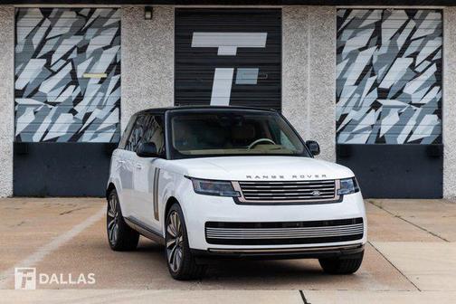 2024 Land Rover Range Rover P615 SV