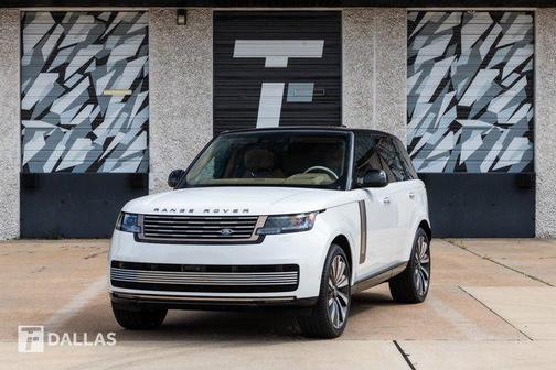 2024 Land Rover Range Rover P615 SV