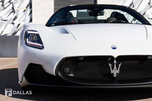 2024 Maserati MC20 Cielo