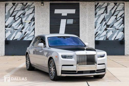 2023 Rolls-Royce Phantom